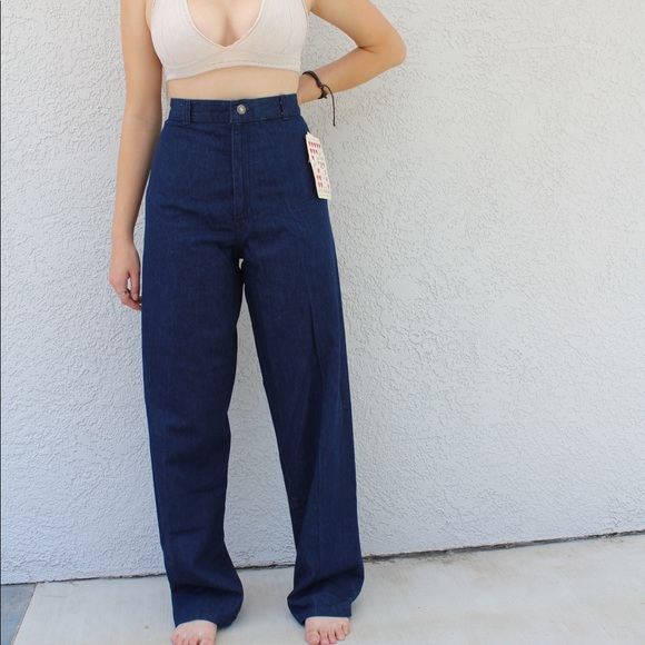 levi high waisted bell bottom jeans